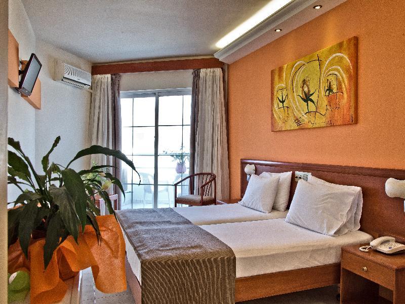 קרפאטוס Miramare Bay Hotel מראה חיצוני תמונה