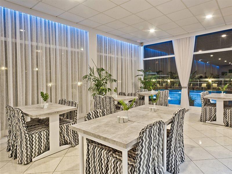 קרפאטוס Miramare Bay Hotel מראה חיצוני תמונה